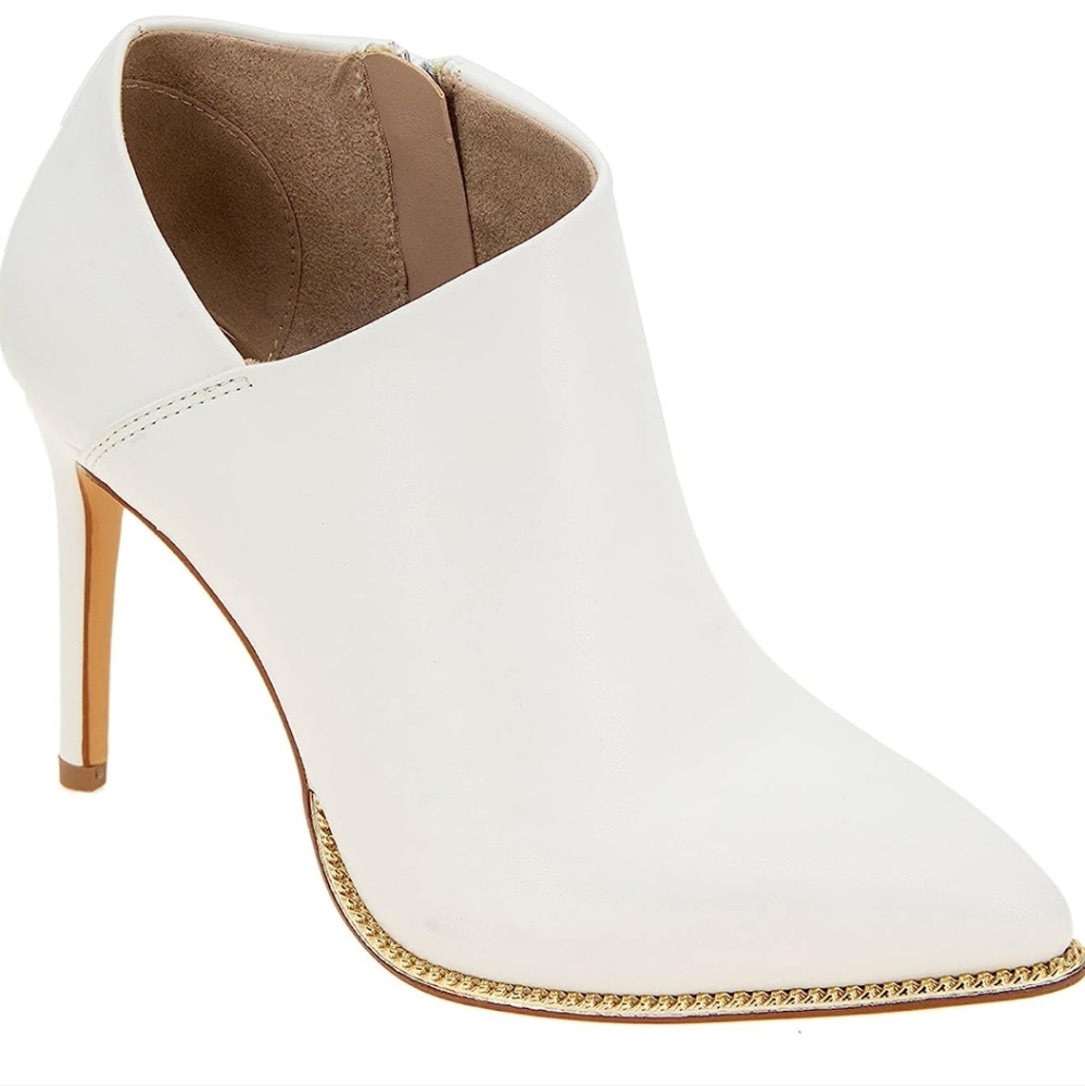 BCBGeneration Hadix Booties NEW